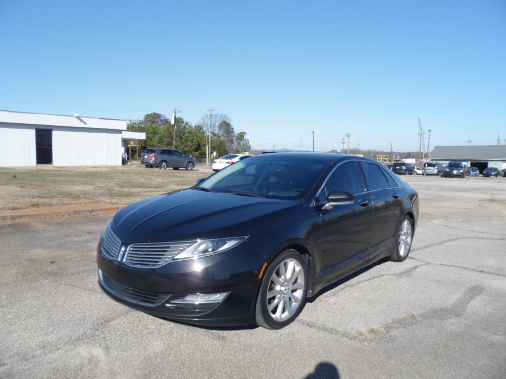 photo of 2014 Lincoln MKZ FWD